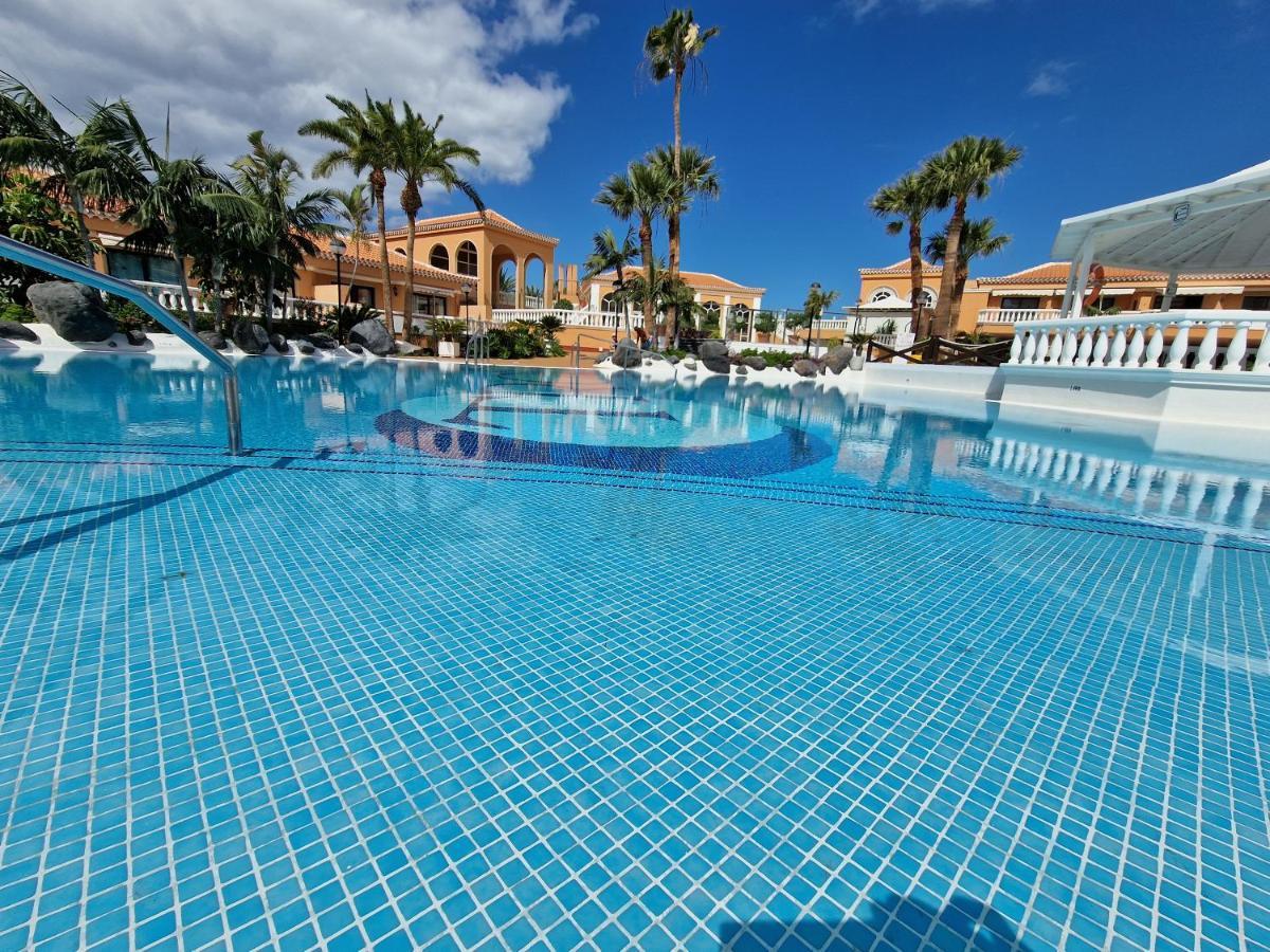 Exclusive Attic Las Vistas 3 With Breathtaking Sea View, Only 100 M To The Sea, Heated Pool, Aircon, Wifi Arona  Extérieur photo